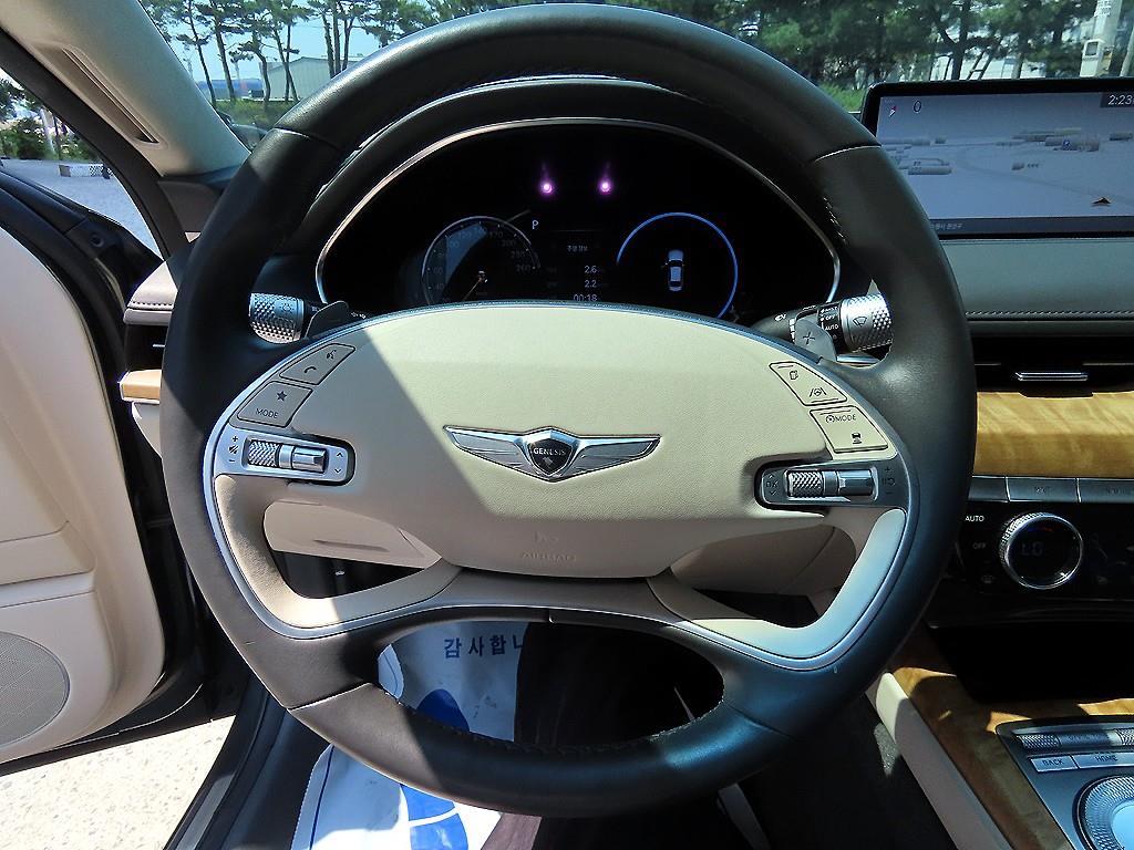 Genesis G80 - Vista 8