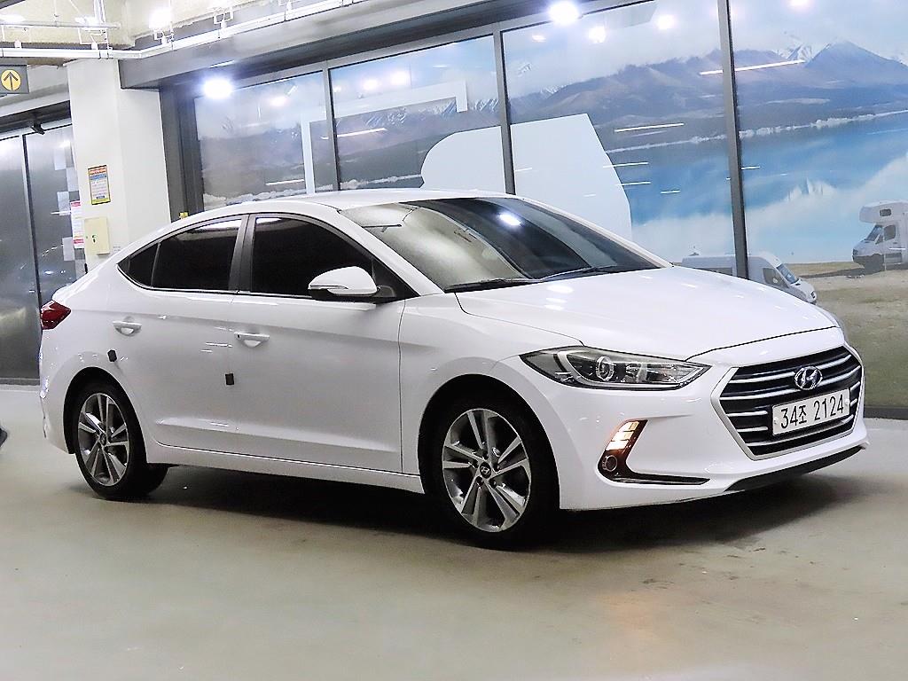 HYUNDAI Avante 2018 Blanco - Importación desde Corea - HF Imports Iquique - Foto 1