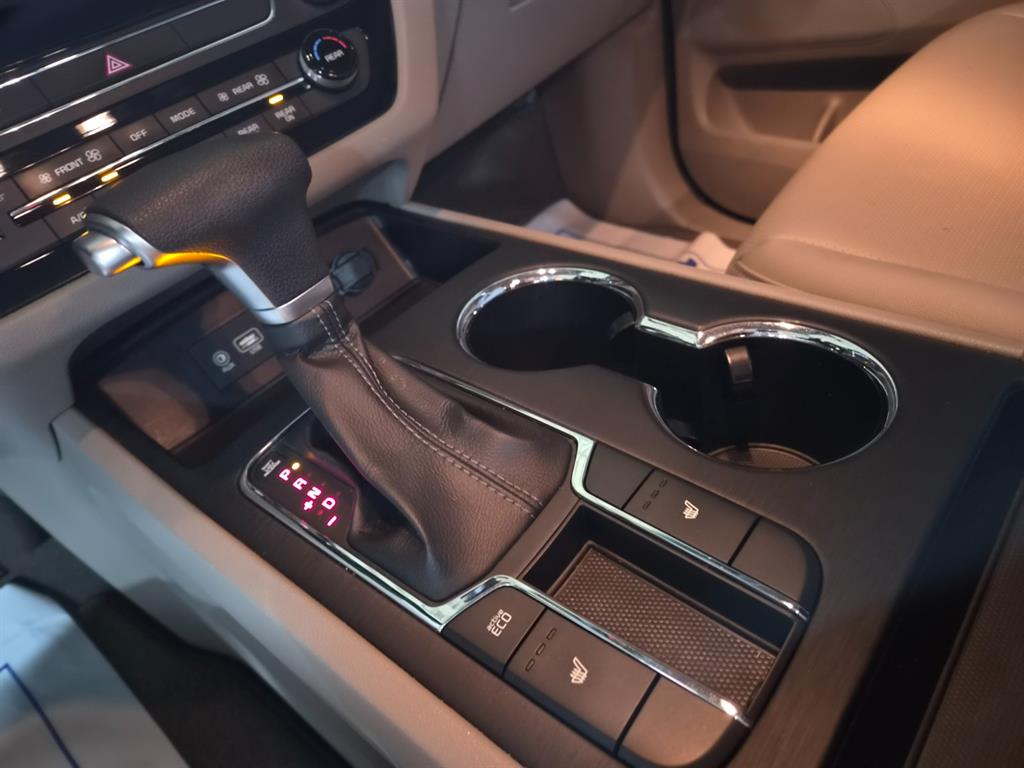 KIA Carnival 2019 Negro - Importación desde Corea - HF Imports Iquique - Foto 14