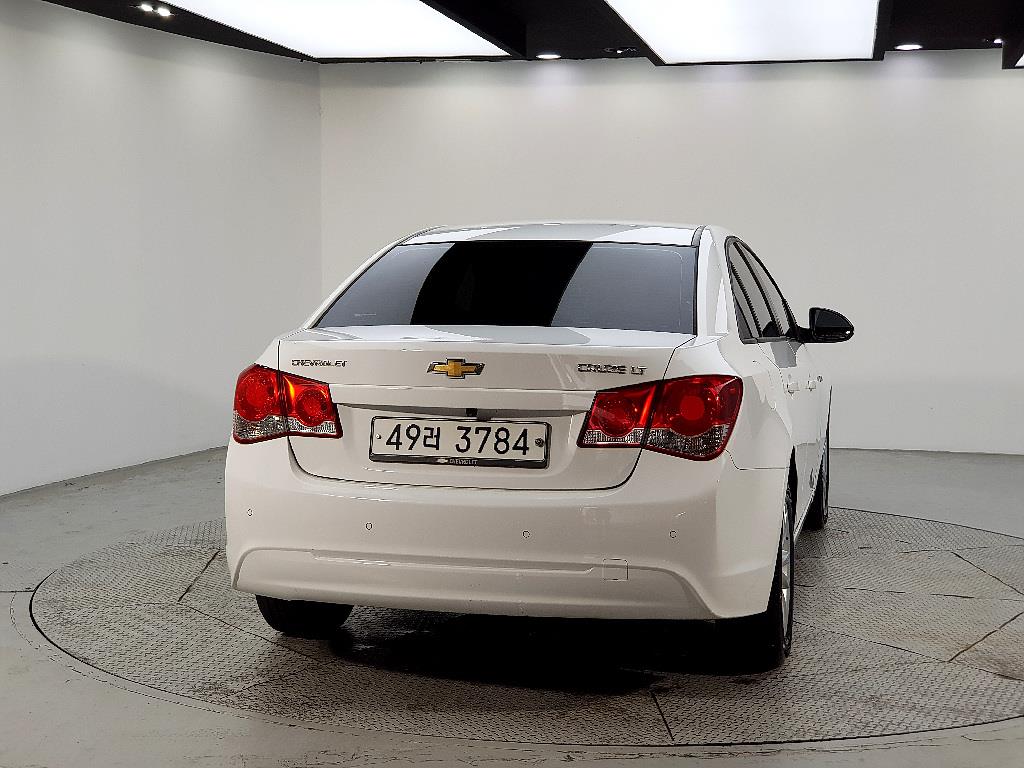 Chevrolet Cruise - Vista 3