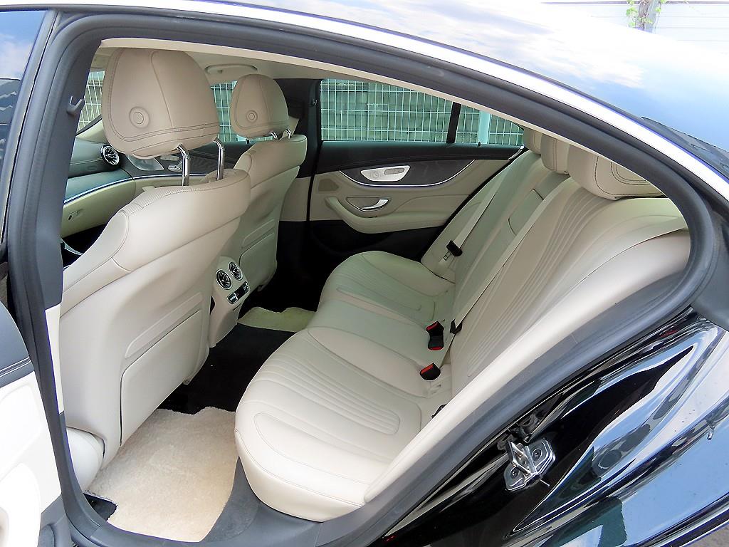 Mercedes Benz CLS Class - Vista 6