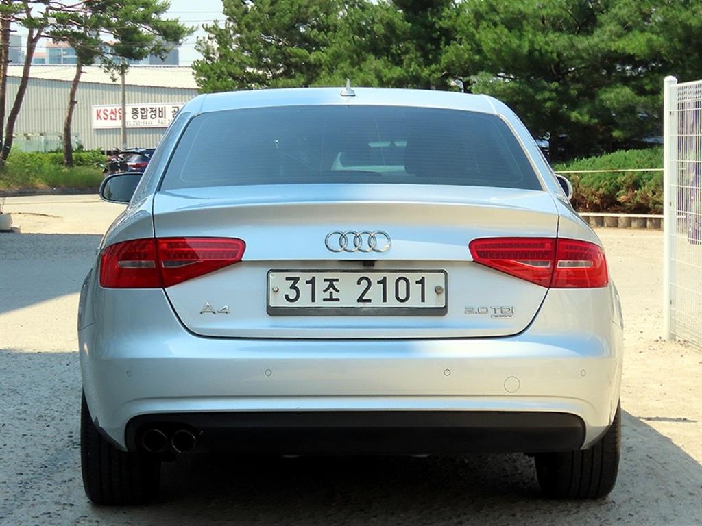 Audi A4 - Vista 4