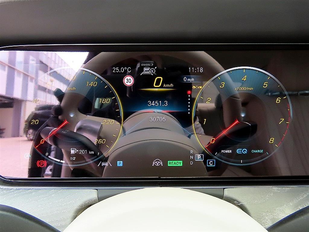 Mercedes Benz CLS Class - Vista 9