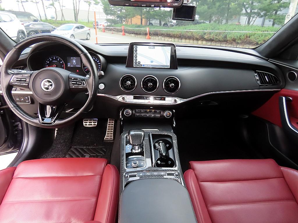 KIA Stinger - Vista 7