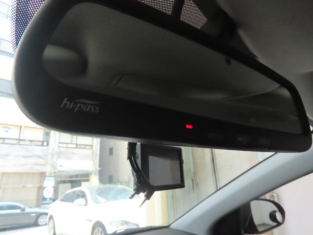 HYUNDAI Avante - Vista 11