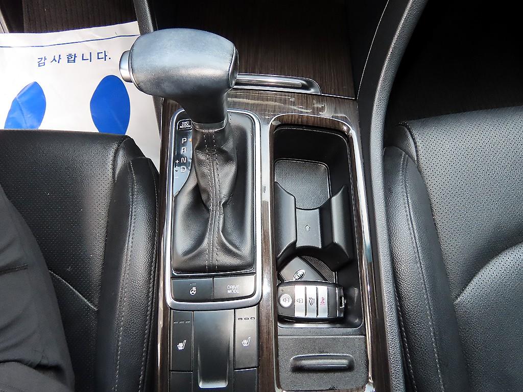 KIA K5 - Vista 10