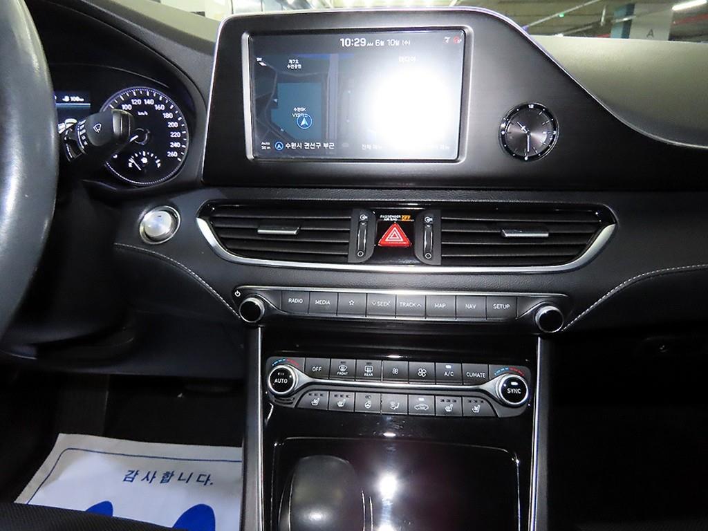 HYUNDAI Grandeur - Vista 11