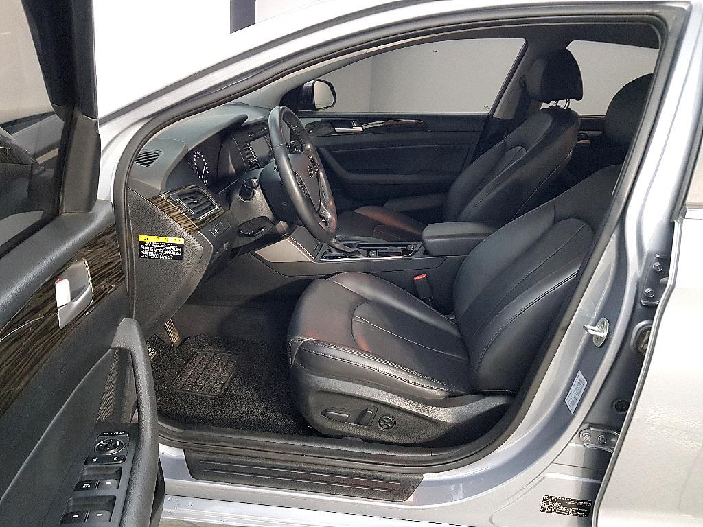 HYUNDAI Sonata - Vista 8