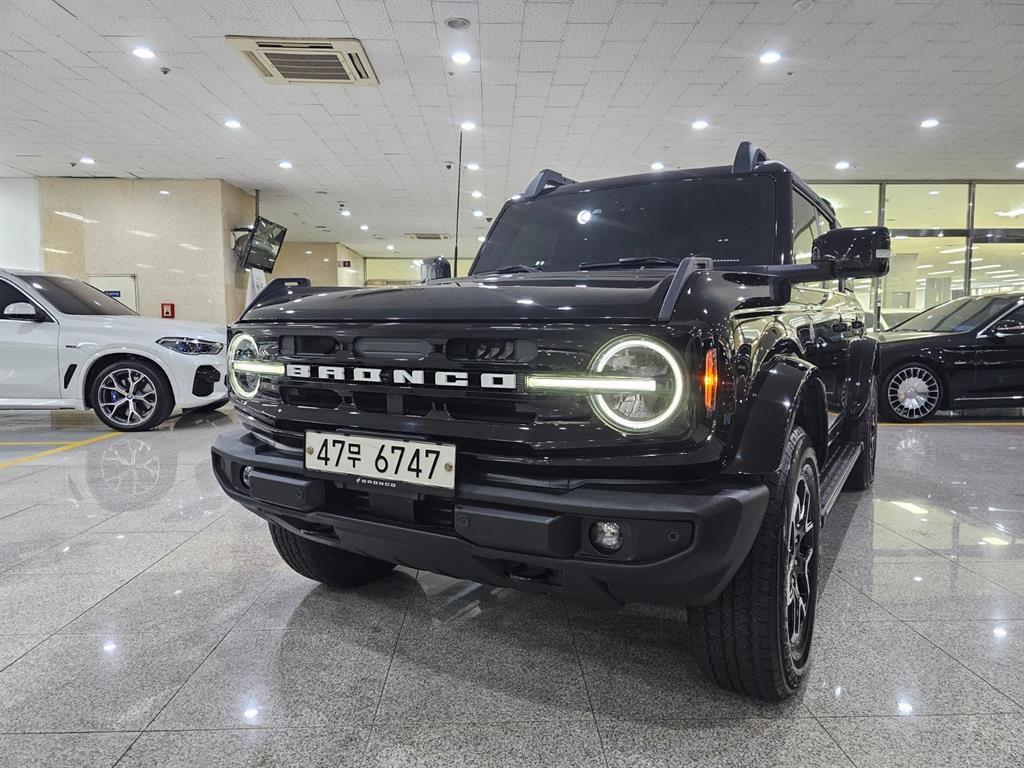 Ford Bronco 2023 Negro - Importación desde Corea - HF Imports Iquique - Foto 1