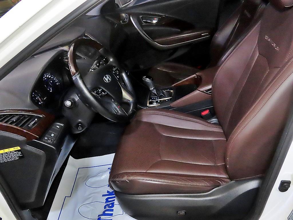 HYUNDAI Grandeur - Vista 6