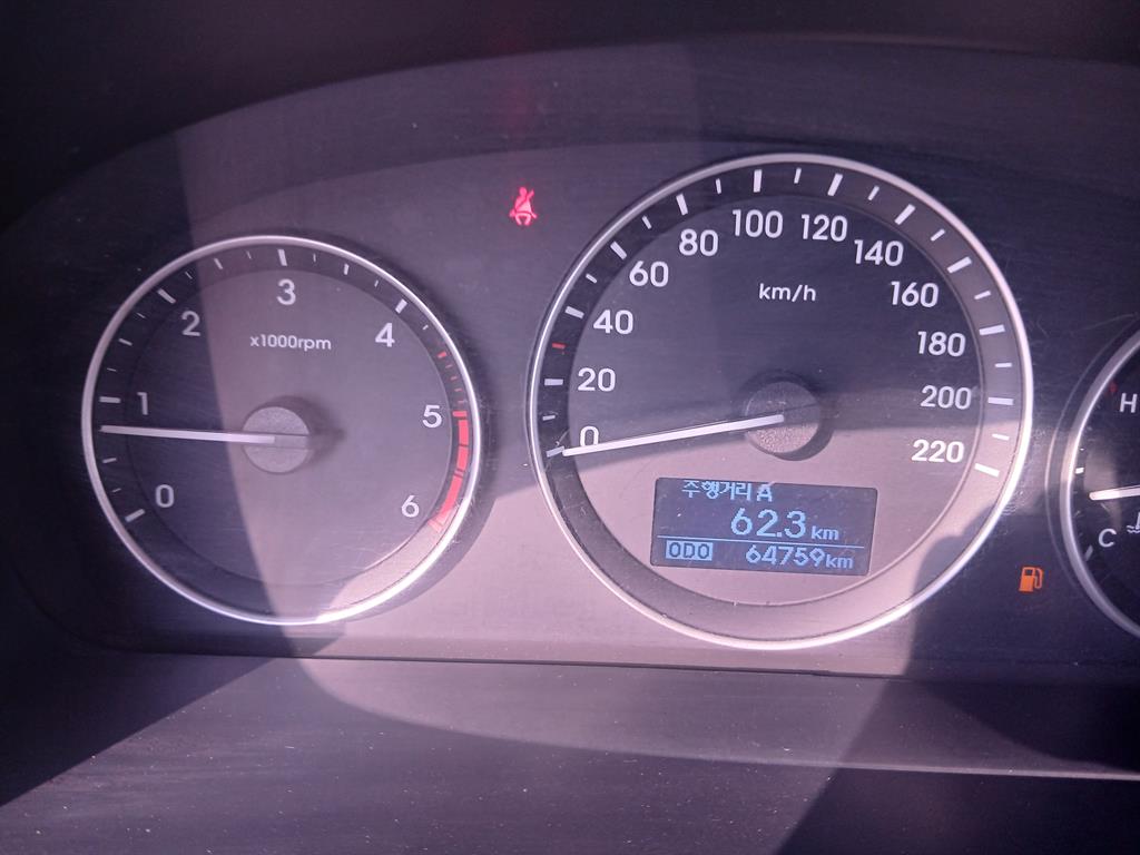 HYUNDAI Starex 2018 Plateado - Importación desde Corea - HF Imports Iquique - Foto 14