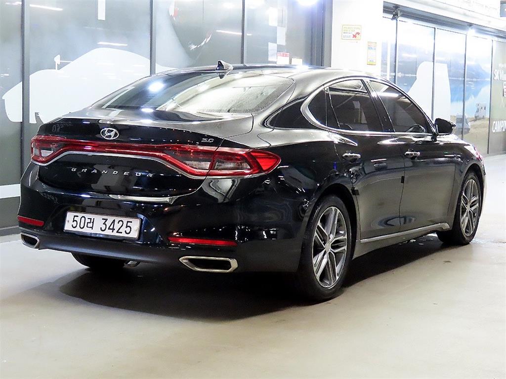 HYUNDAI Grandeur - Vista 4