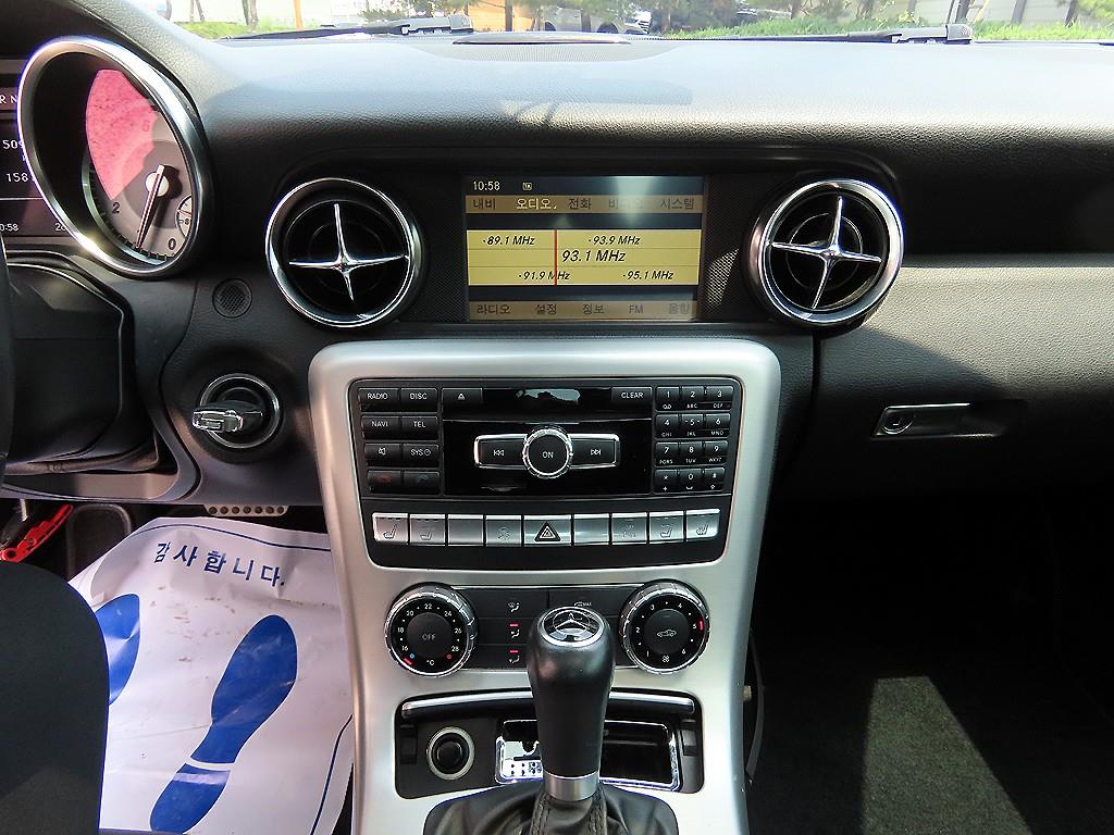 Mercedes Benz SLK Class 2012 Negro - Importación desde Corea - HF Imports Iquique - Foto 16