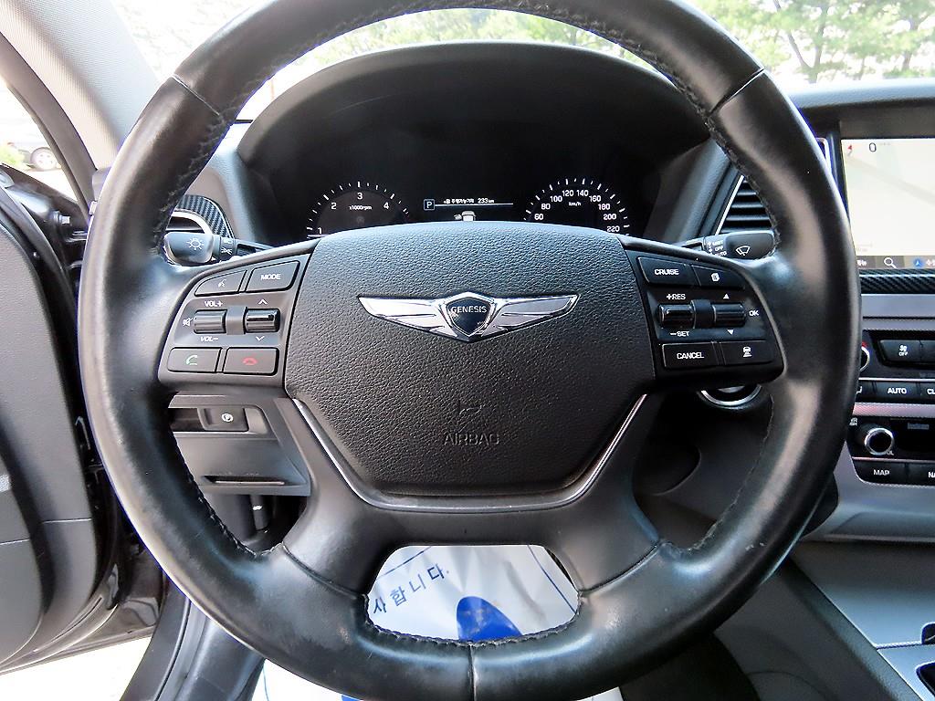 Genesis G80 - Vista 8