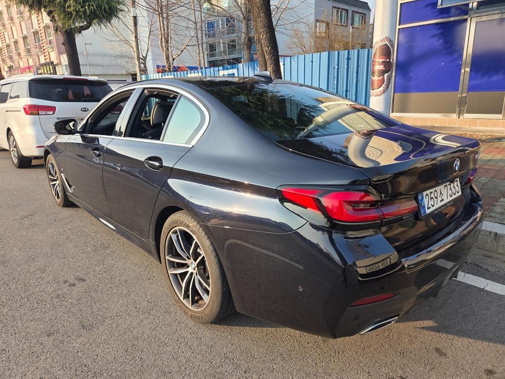 BMW 5 Series - Vista 6