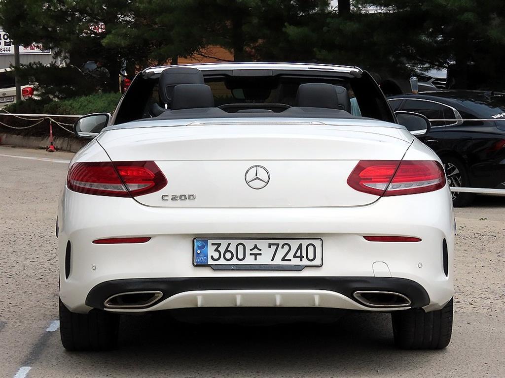 Mercedes Benz C Class - Vista 4