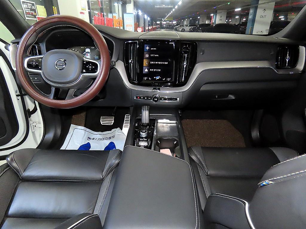 Volvo XC60 - Vista 10