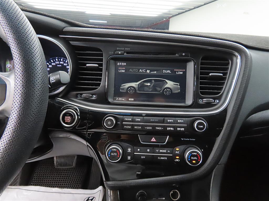 KIA K5 - Vista 12