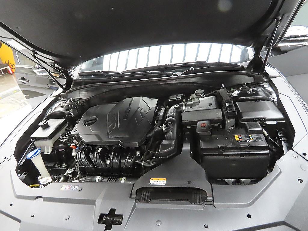 HYUNDAI Grandeur - Vista 10