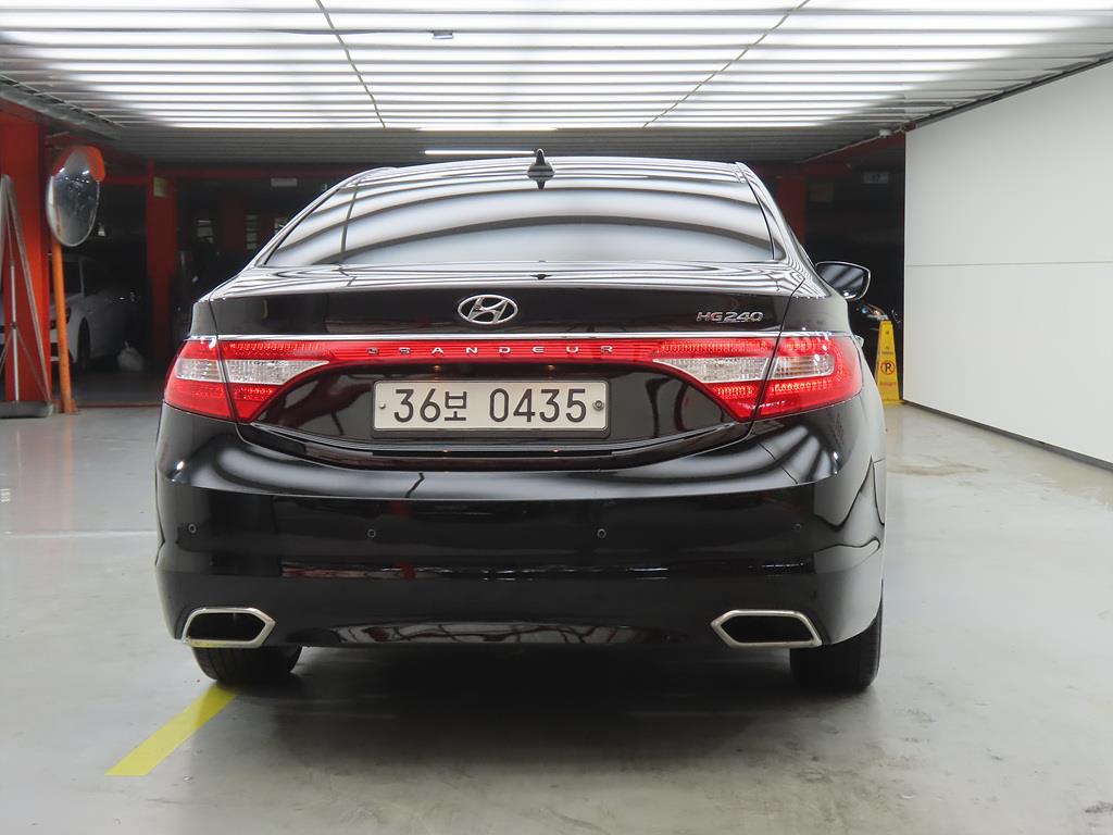 HYUNDAI Grandeur - Vista 3