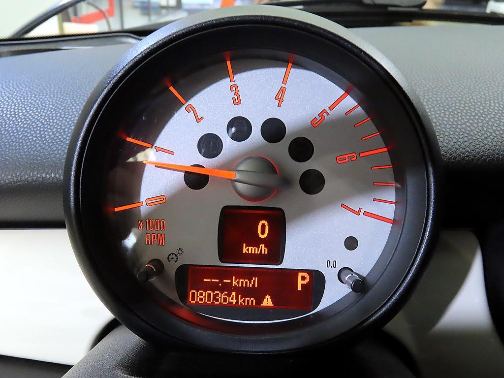 Mini Clubman - Vista 11