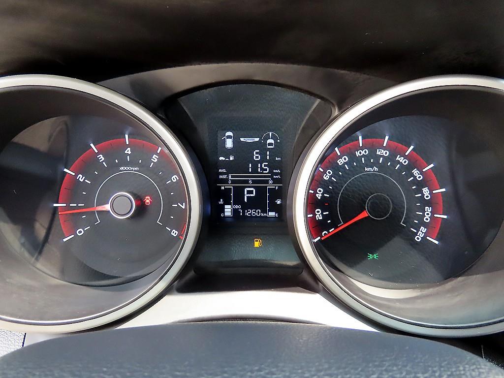 Ssangyong Tivoli - Vista 11