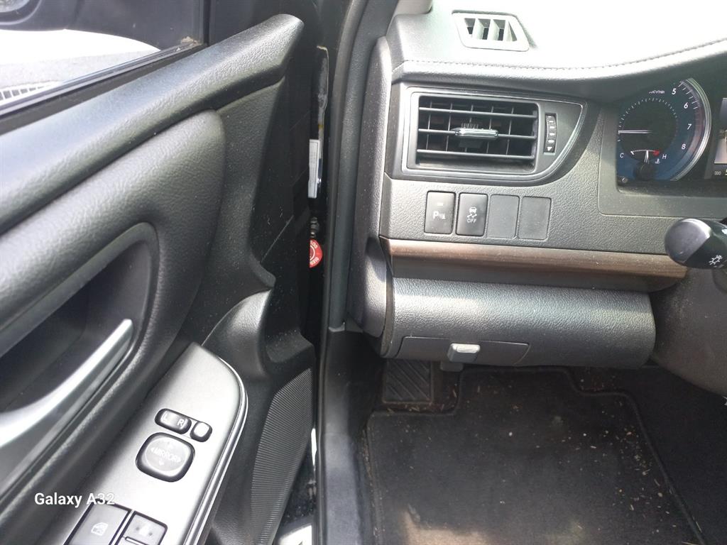 Toyota Camry - Vista 7