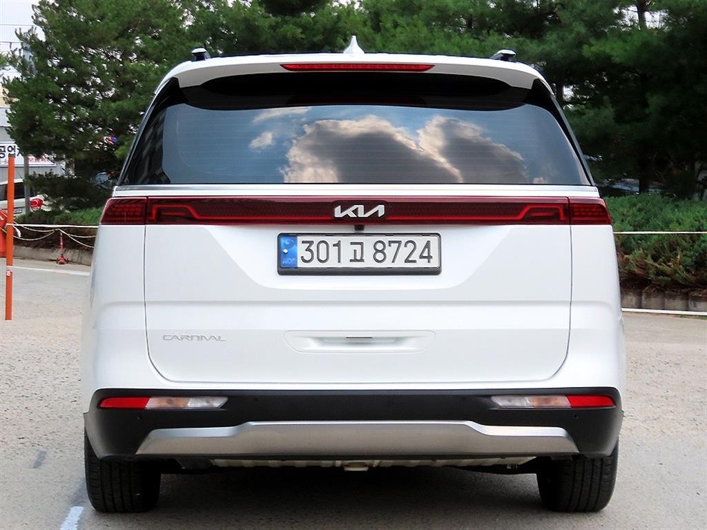 KIA Carnival - Vista 6