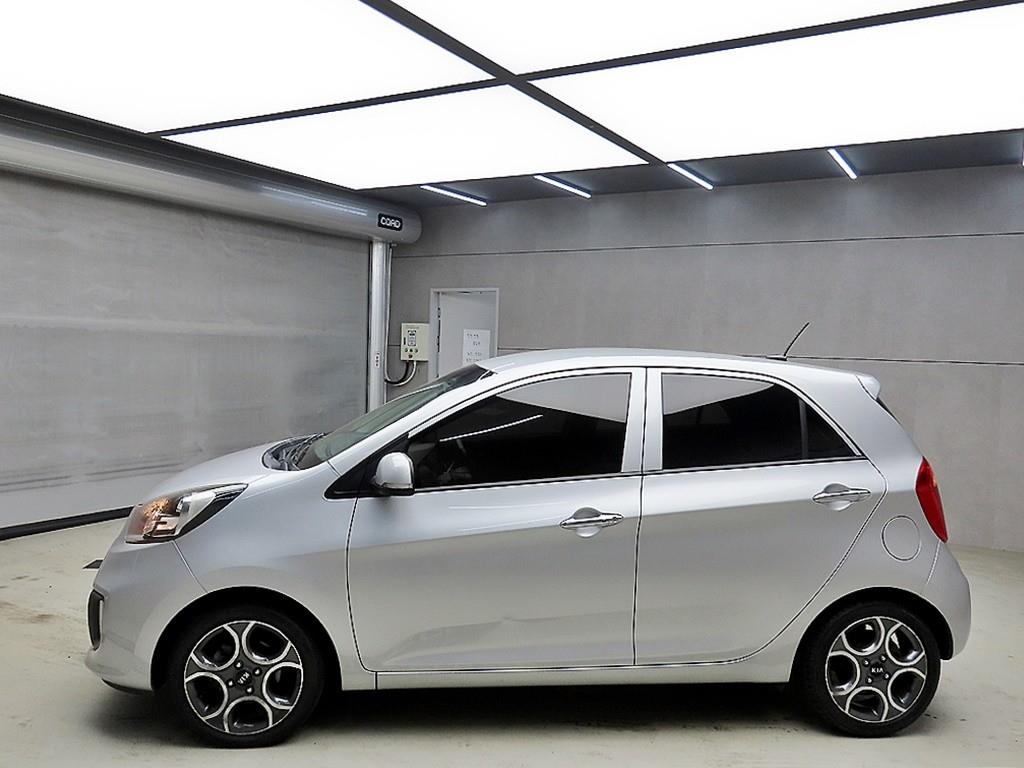 KIA Morning - Vista 4
