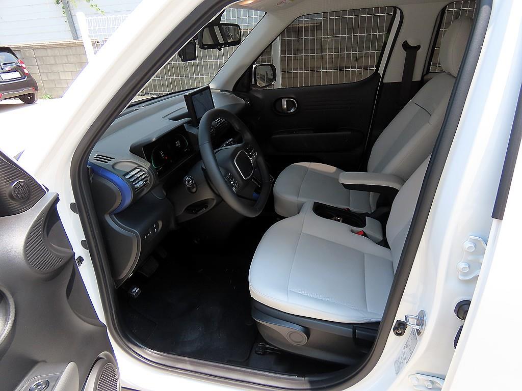 HYUNDAI Casper - Vista 7