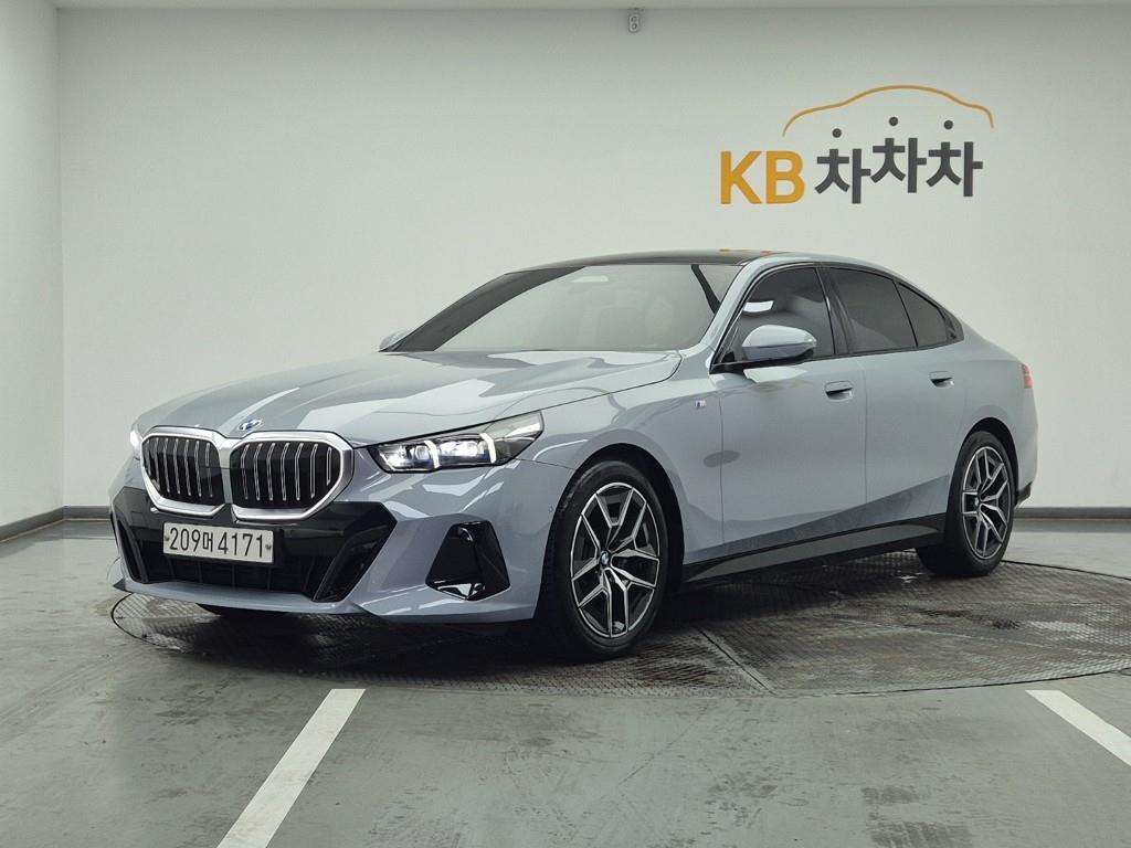 BMW 5 Series 2024 Gris - Importación desde Corea - HF Imports Iquique - Foto 1