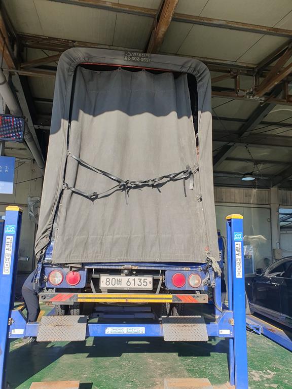 Small Truck Cargo (small) - Vista 6