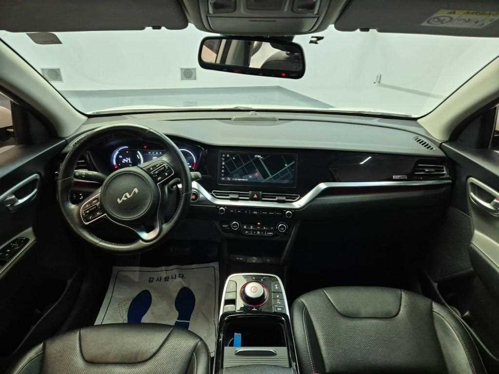 KIA Niro - Vista 9