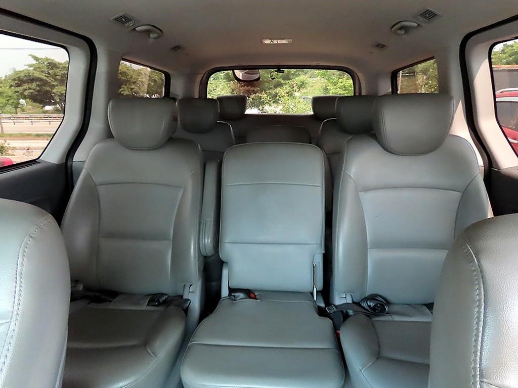 HYUNDAI Starex - Vista 9