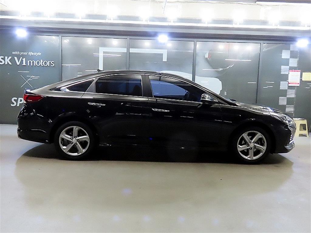 HYUNDAI Sonata - Vista 3