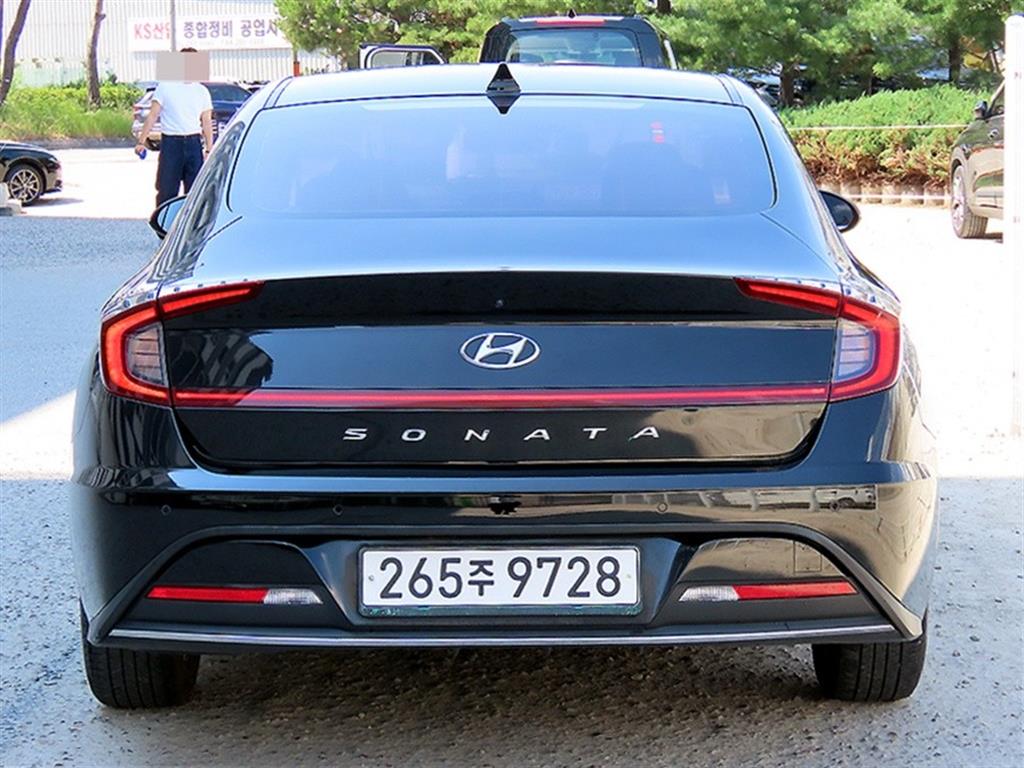 HYUNDAI Sonata - Vista 4