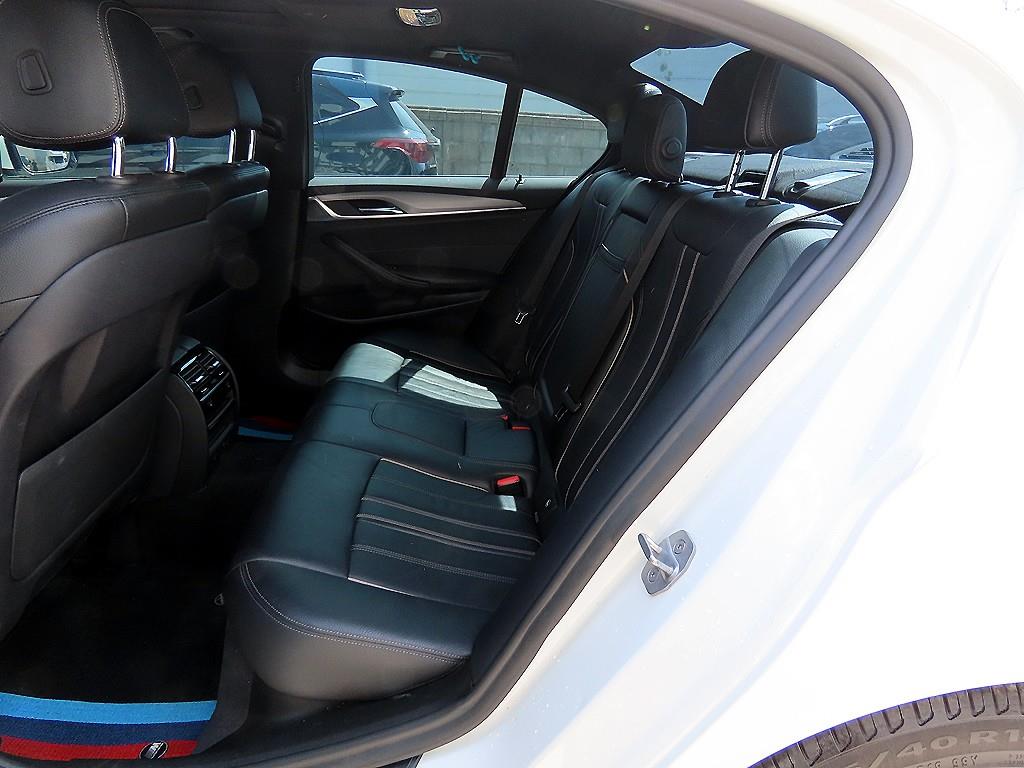 BMW 5 Series - Vista 8