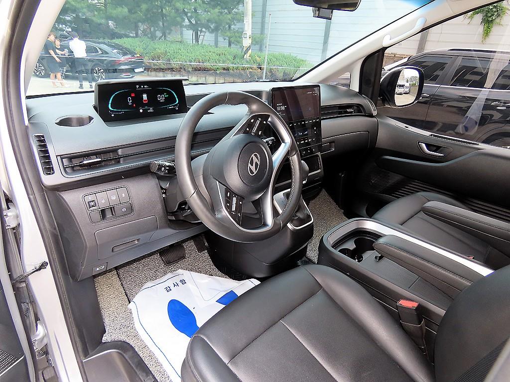HYUNDAI Staria - Vista 7