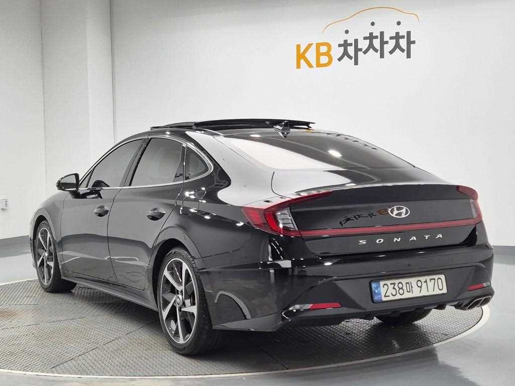 HYUNDAI Sonata - Vista 2