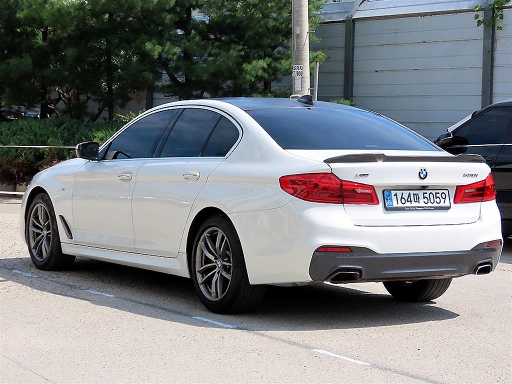 BMW 5 Series - Vista 3