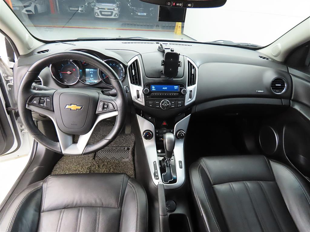 Chevrolet Cruise - Vista 9