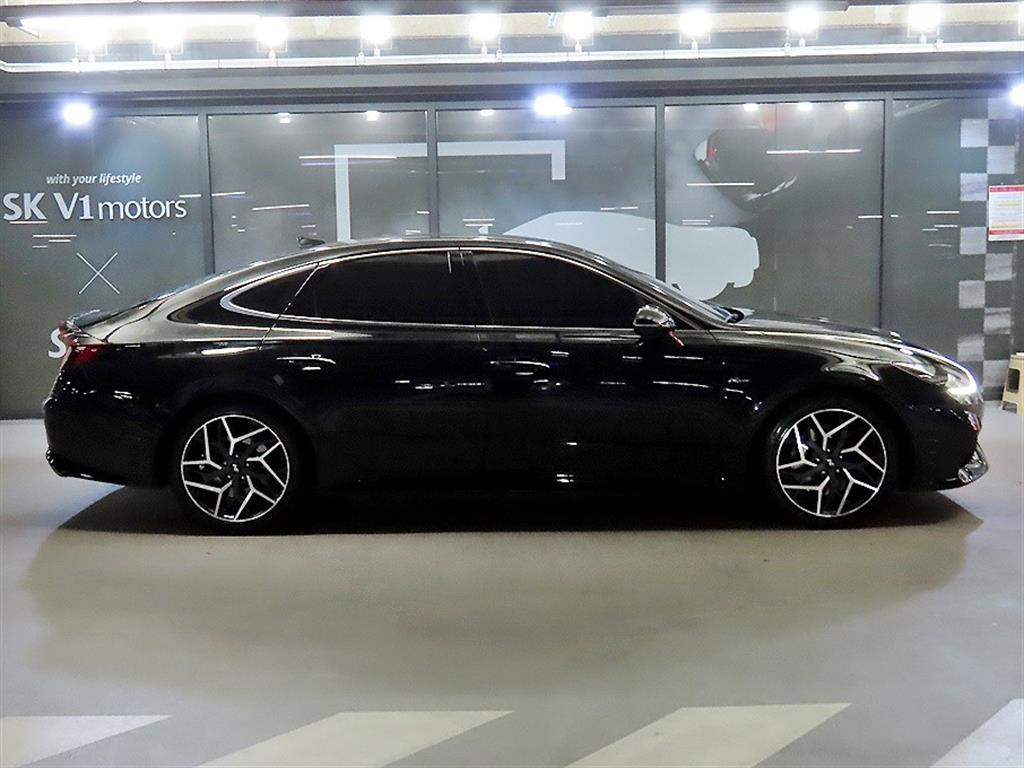HYUNDAI Sonata - Vista 3