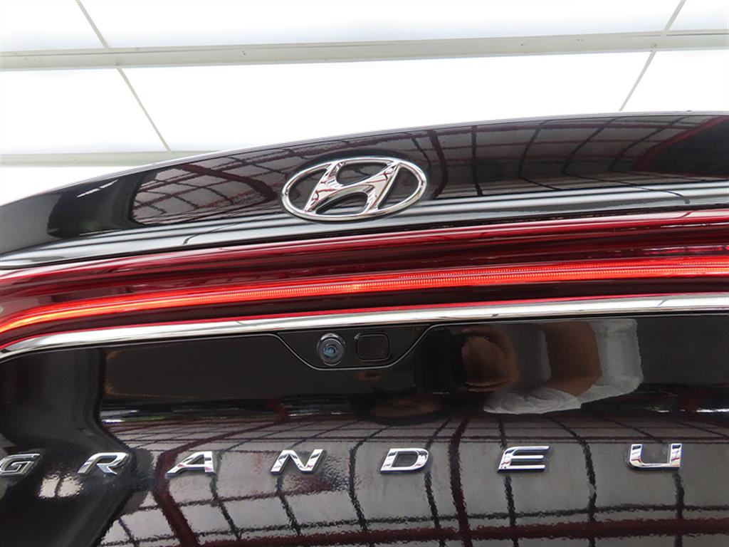 HYUNDAI Grandeur 2018 Negro - Importación desde Corea - HF Imports Iquique - Foto 20