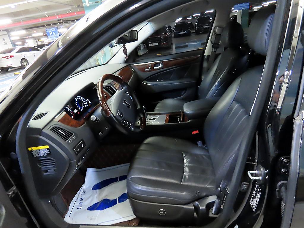 HYUNDAI Equus - Vista 6