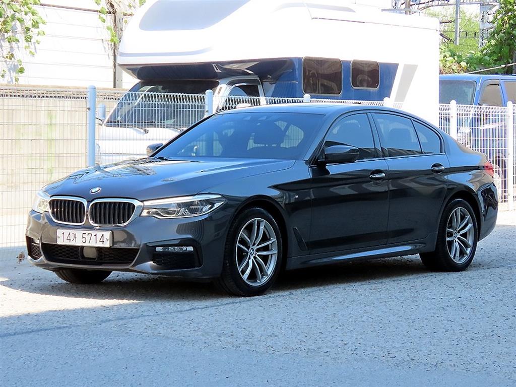 BMW 5 Series - Vista 2