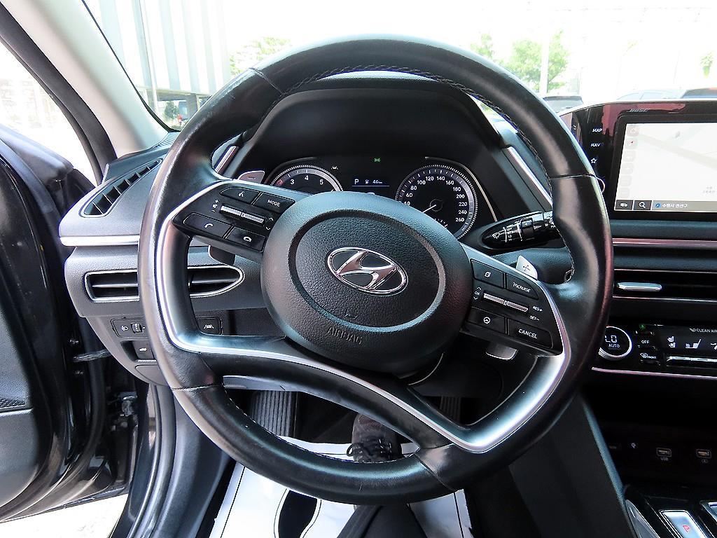 HYUNDAI Sonata - Vista 8