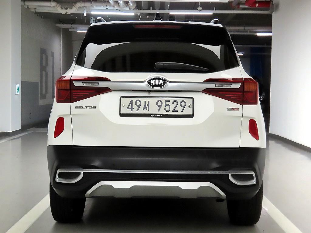 KIA Seltos - Vista 3