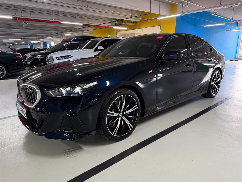 BMW 5 Series - Vista 3