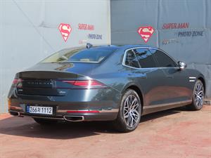 Genesis G90 - Vista 6