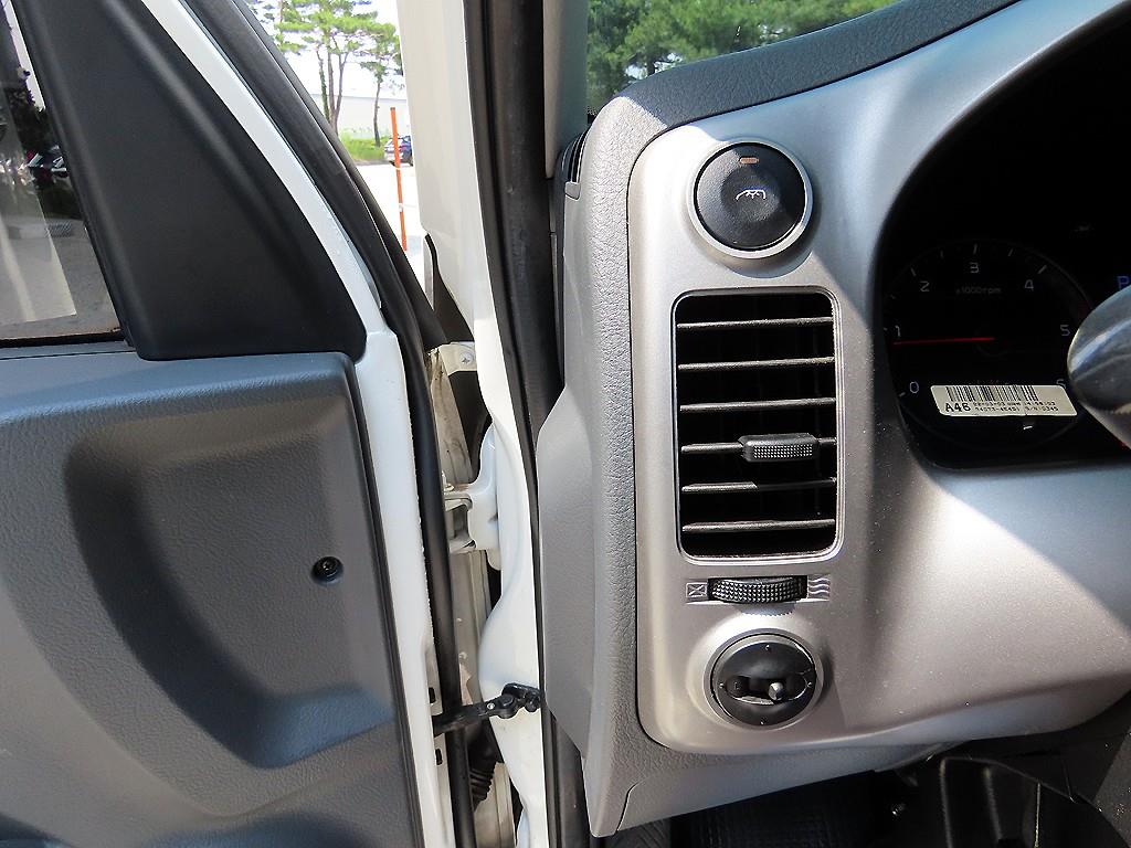 Small Truck Normal Box(High Deck) 2022 Blanco - Importación desde Corea - HF Imports Iquique - Foto 13